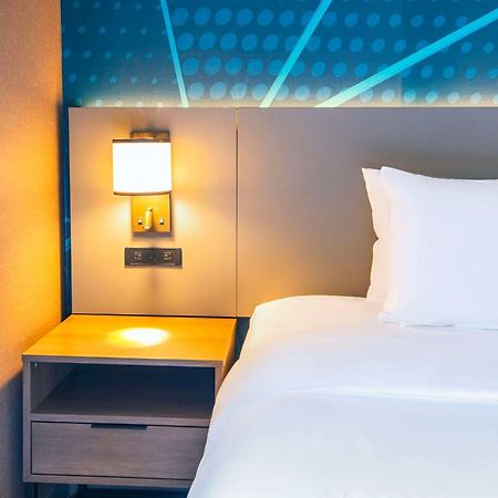 Comfort Suites London Exterior foto