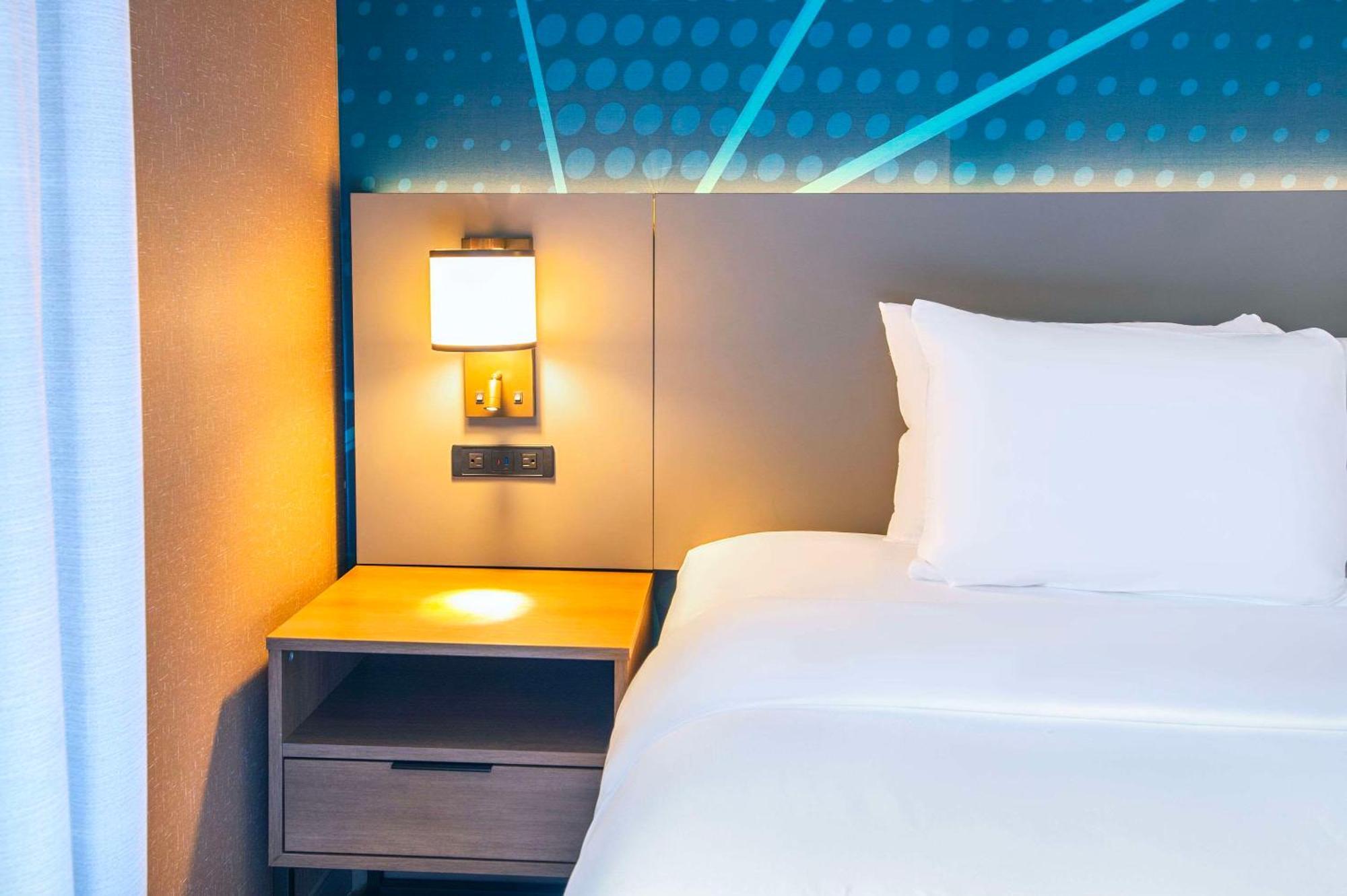 Comfort Suites London Exterior foto